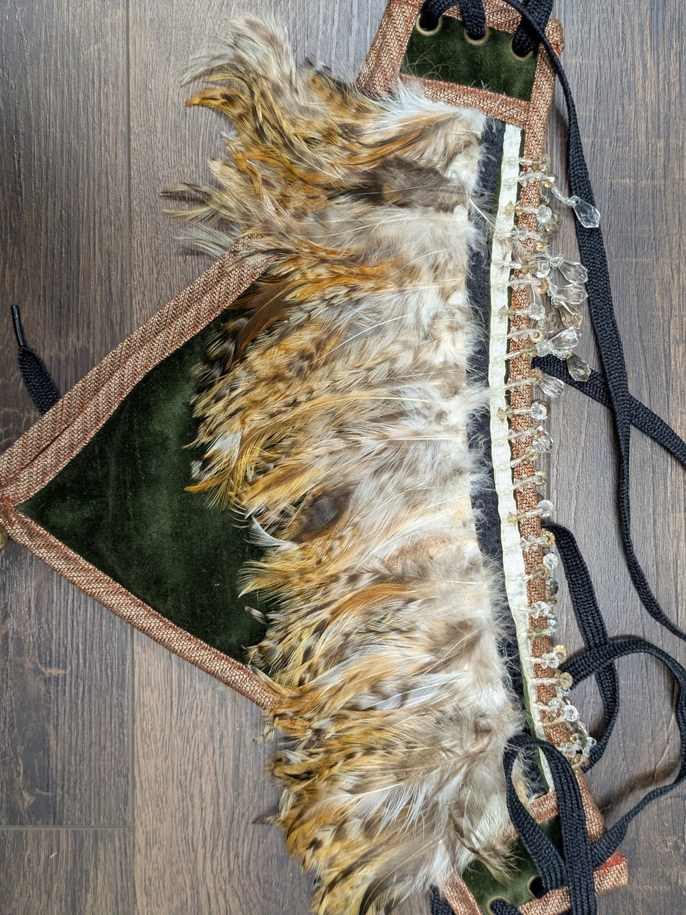 Moresca Green Velvet Feather Trim Arm Bands - Skirt Accessory Head Piece - Picture 4 of 8